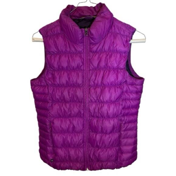 Athleta Jackets & Blazers - Athleta Downabout lite weight nylon quilted  down filled puffer vest packable. M
